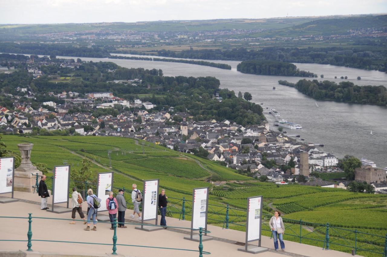 Hotel Krone Ruedesheim Rudesheim am Rhein Bagian luar foto