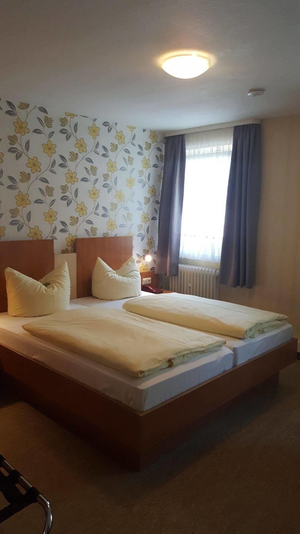 Hotel Krone Ruedesheim Rudesheim am Rhein Bagian luar foto